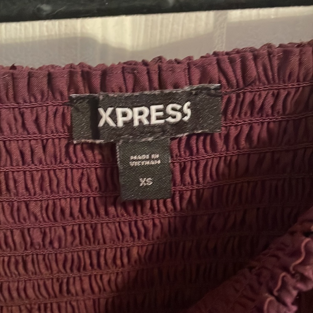 Express Wine Blouse - Picture 4 of 4